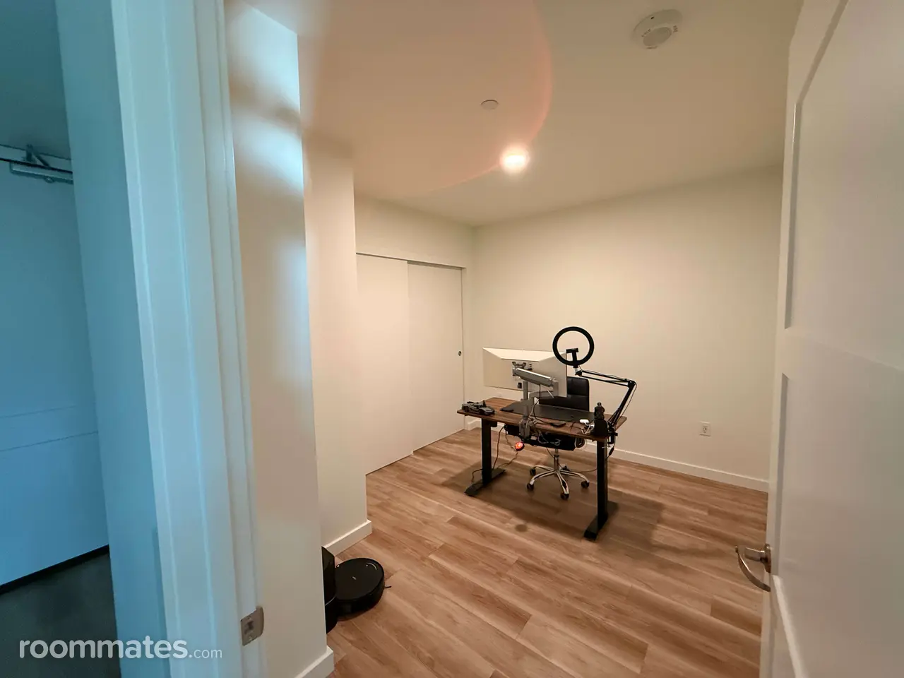 Profile photo 3 of 10