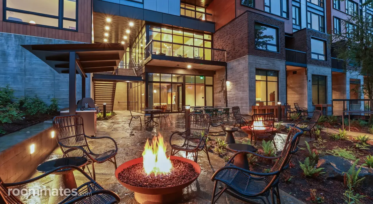 Profile photo 6 of 10