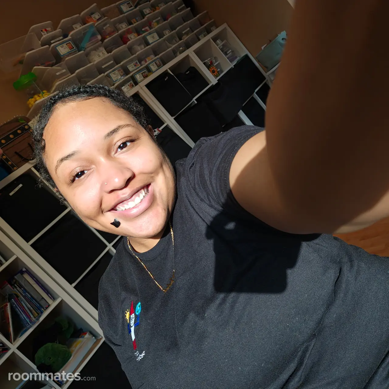 Profile photo 4 of 4