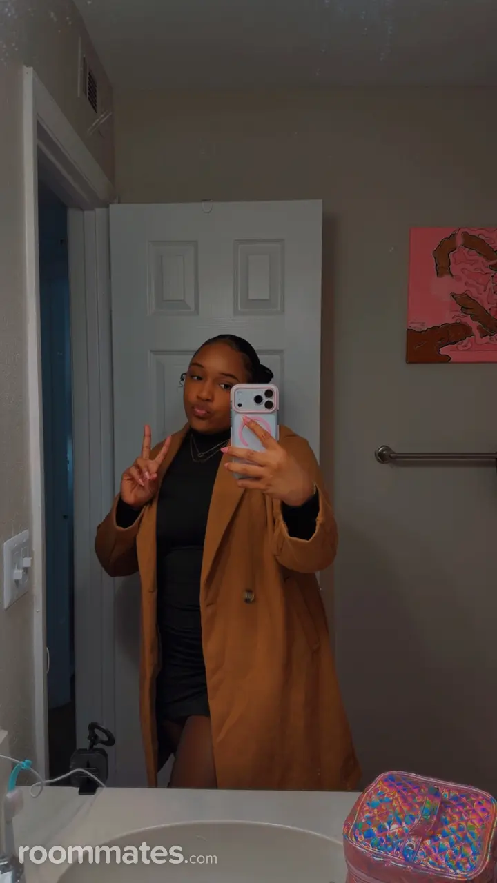 Profile photo 2 of 4