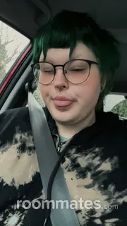 Roommate looking Seattle, WA, $900