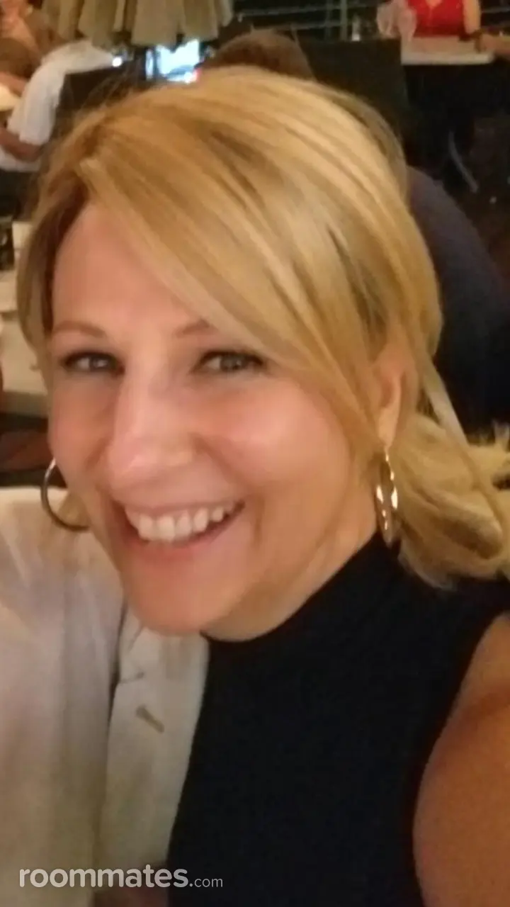 Profile photo 1 of 1