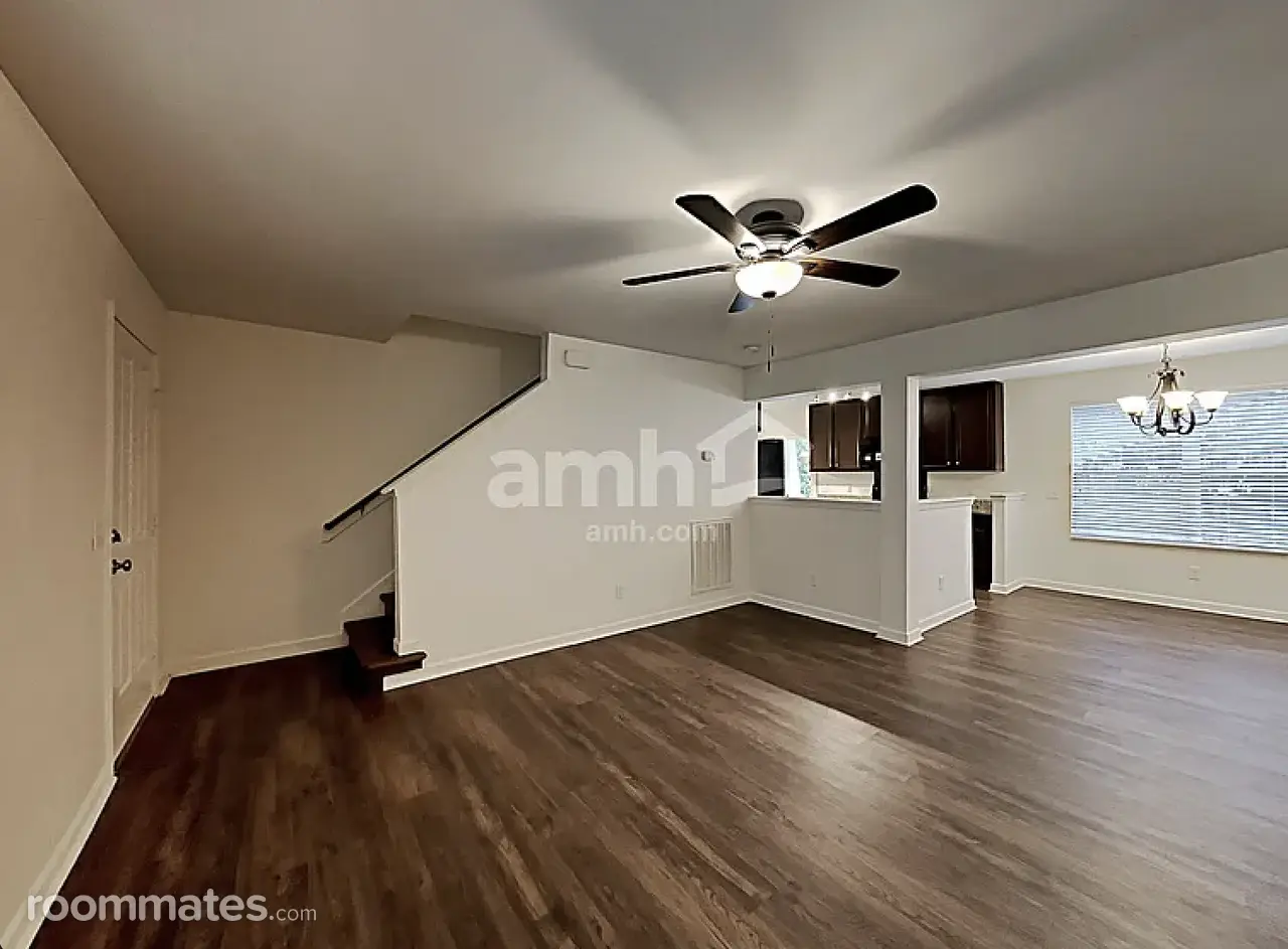 Profile photo 5 of 9