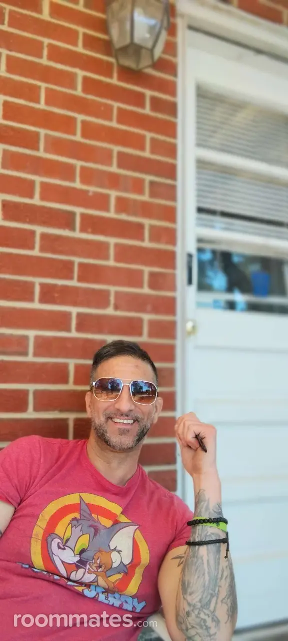 Profile photo 1 of 1