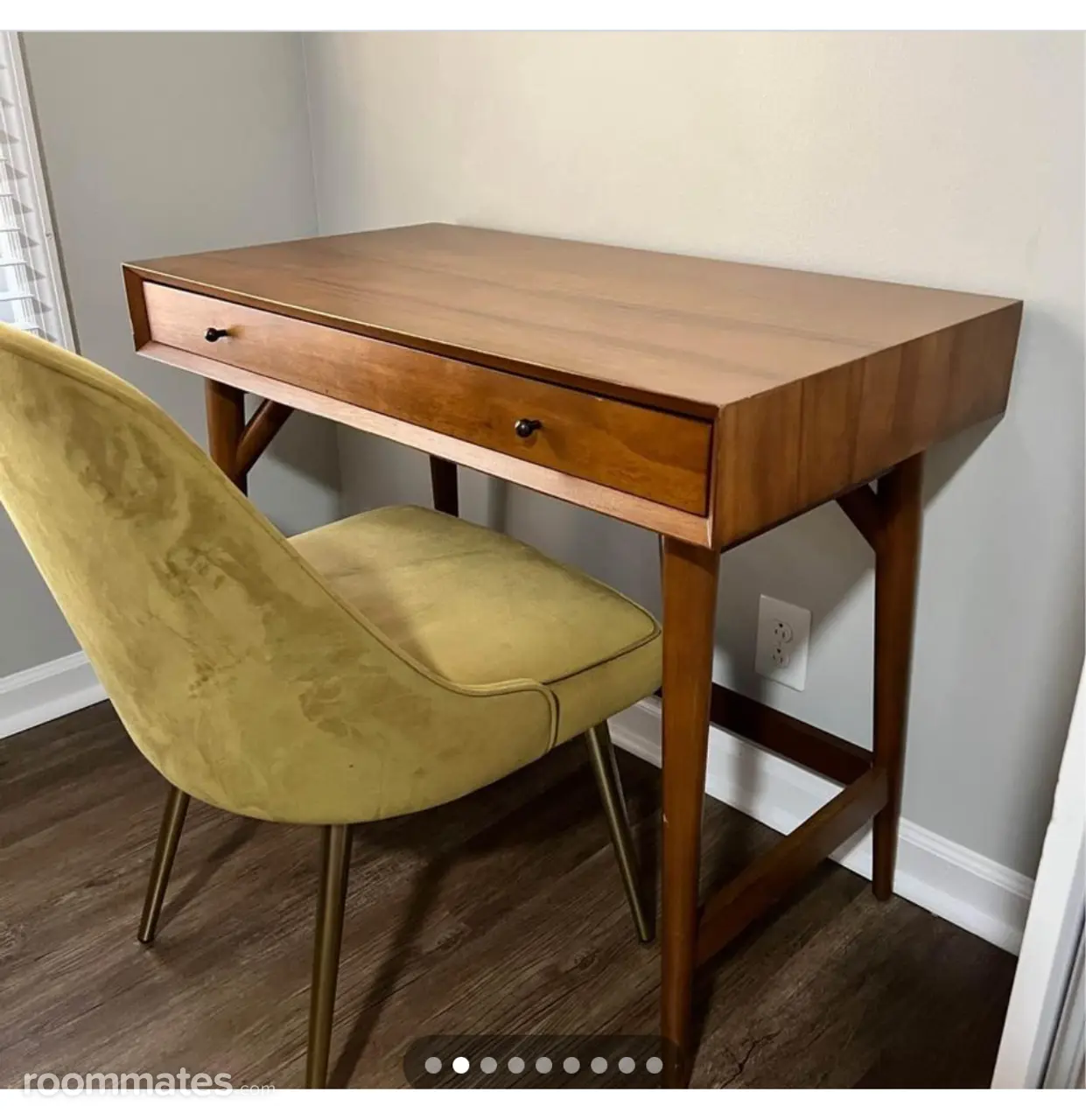 Profile photo 4 of 11