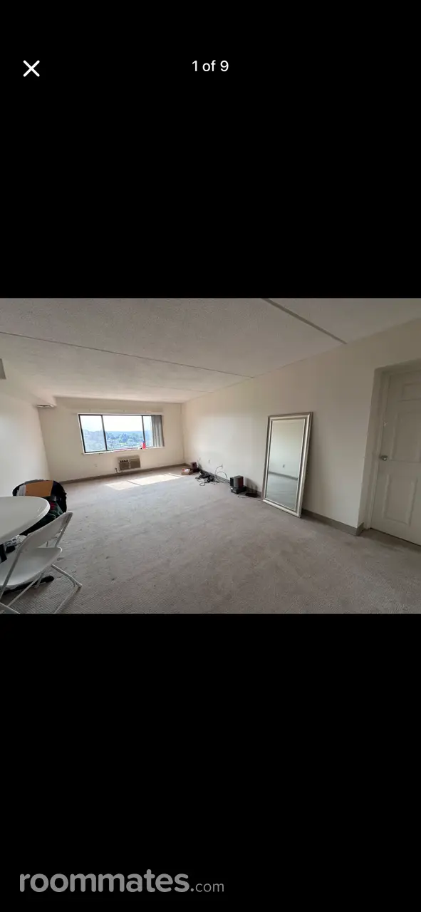 Profile photo 3 of 8