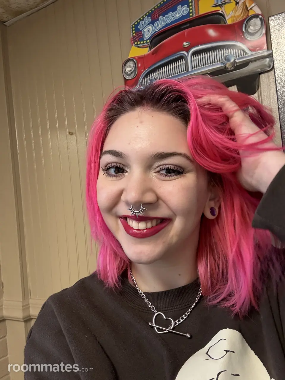 Profile photo 4 of 4