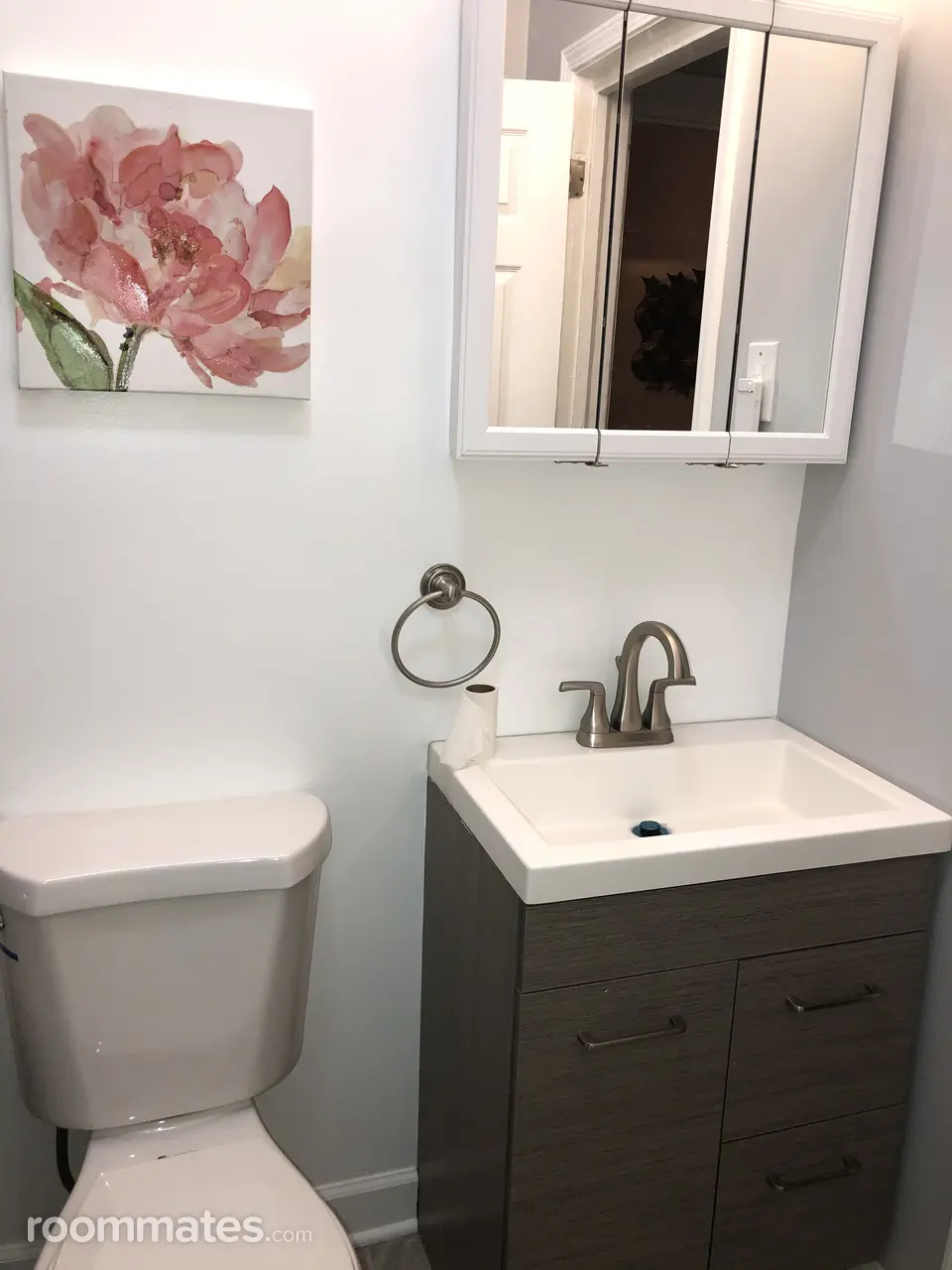 Profile photo 3 of 8