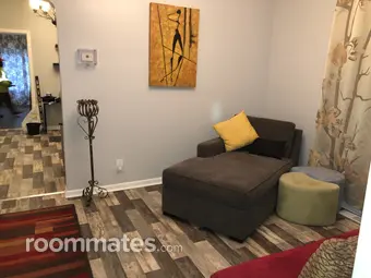 Room for rent in Chicago, IL $565, house