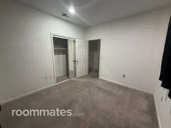 Room for rent in Hayward, CA $1000, house