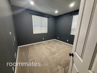 Room for rent in Hayward, CA $1000, house