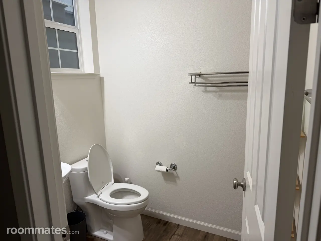 Profile photo 7 of 10