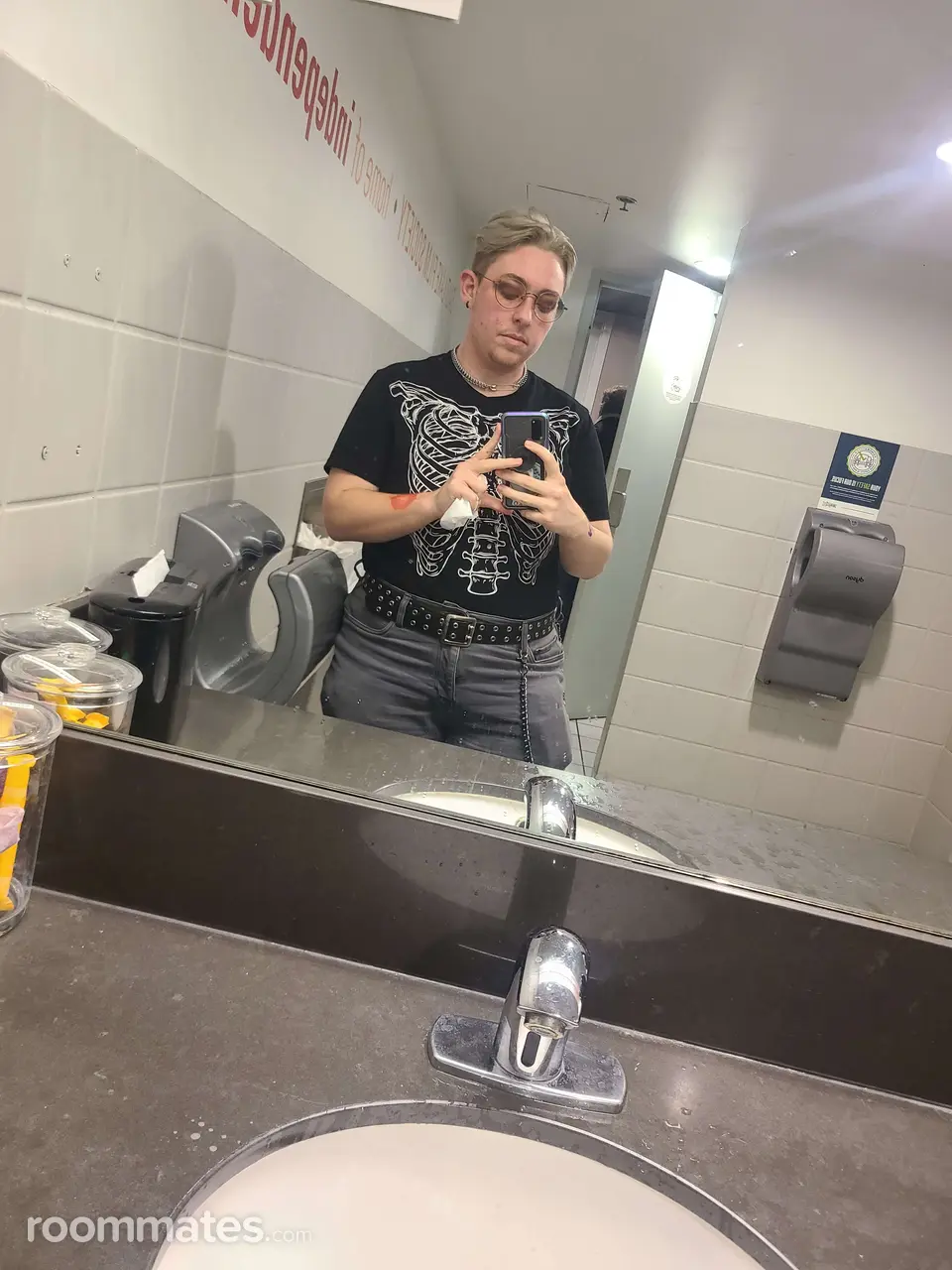 Profile photo 13 of 15