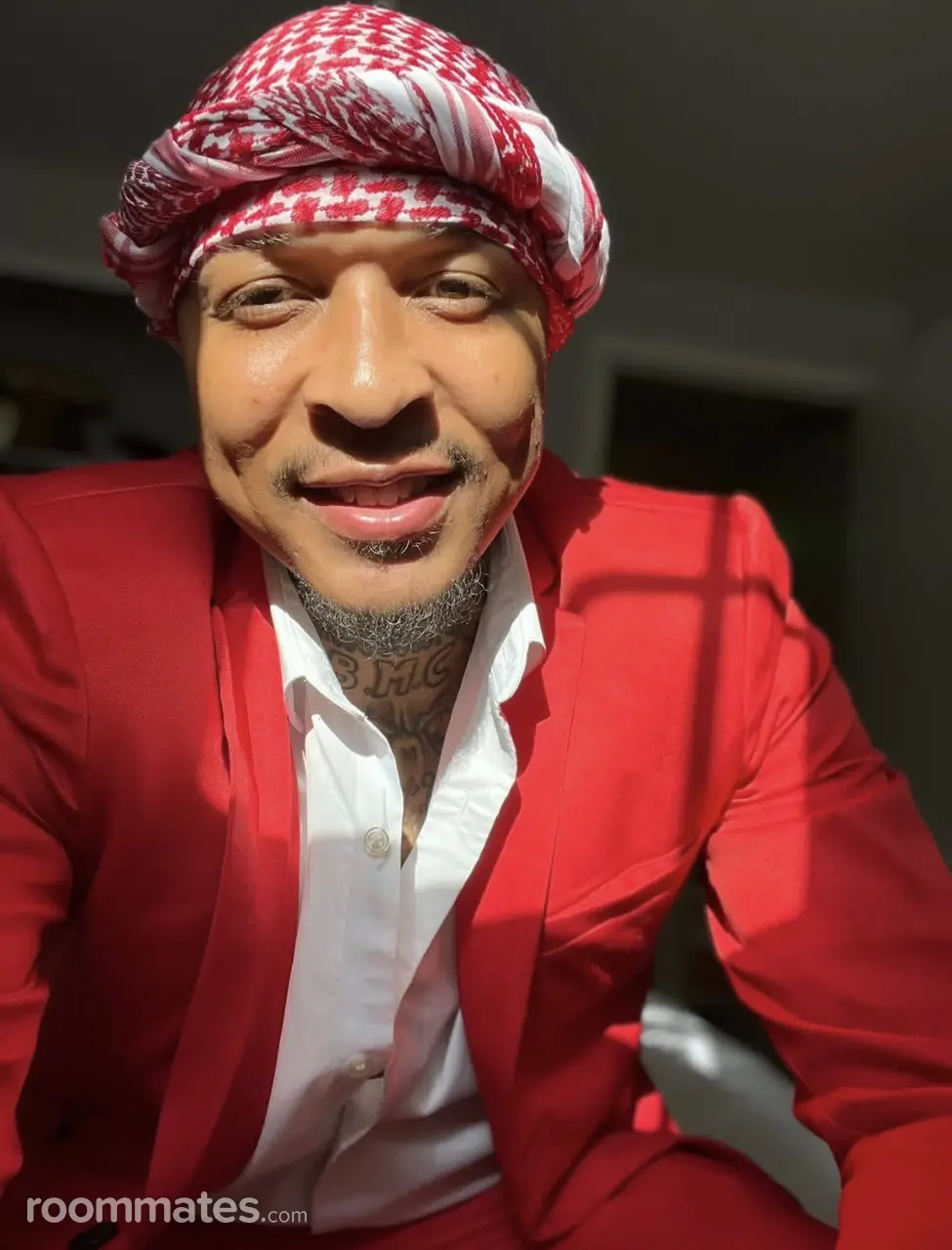 Profile photo 1 of 1