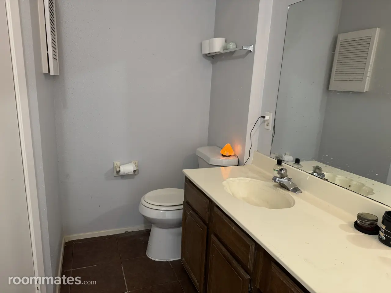 Profile photo 7 of 20