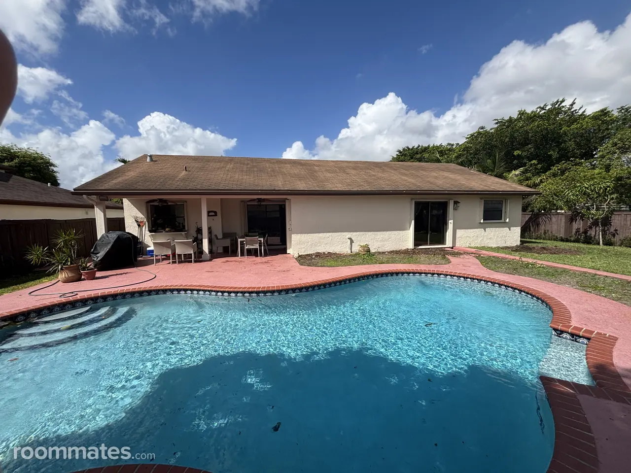 Profile photo 7 of 8