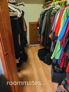 Room for rent in Fremont, NH $950, house