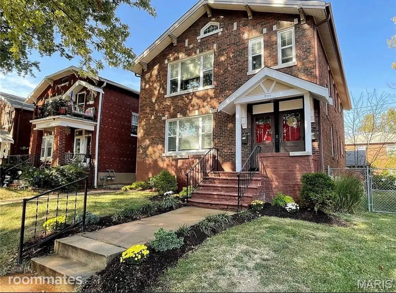 Profile photo 2 of 11