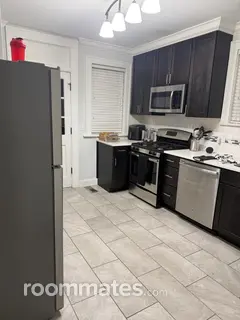 Room for rent in University City, MO $800, house