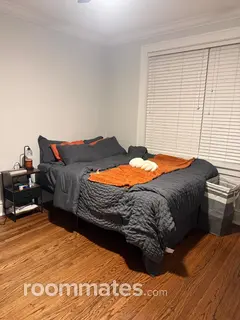 Room for rent in University City, MO $800, house