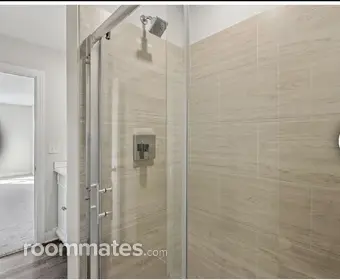 Room for rent in Bonner Springs, KS $950, house