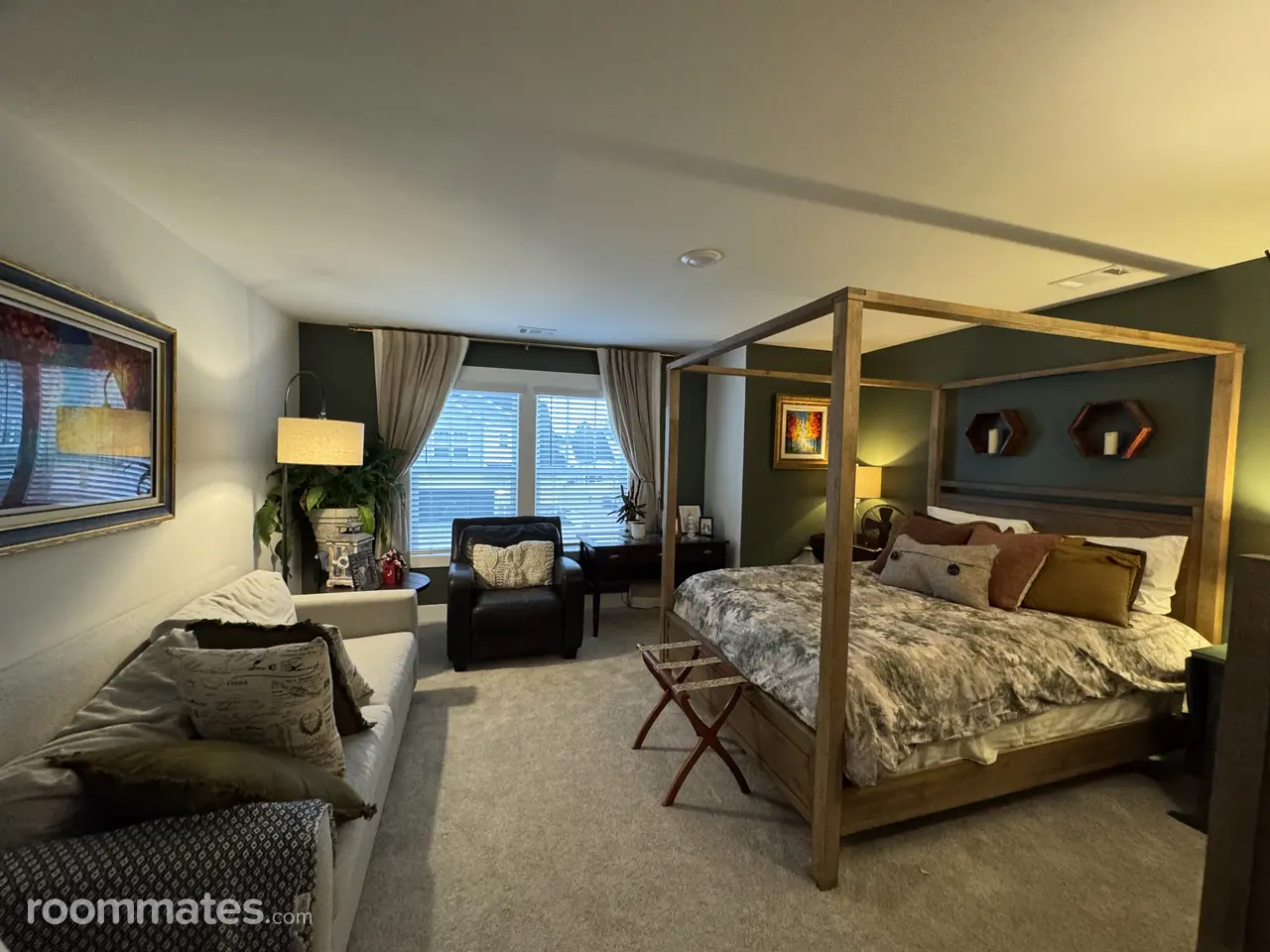 Profile photo 2 of 3