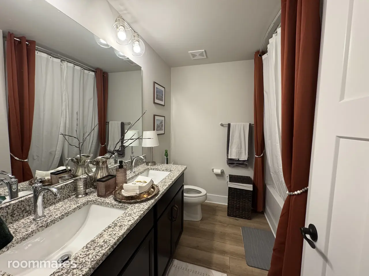 Profile photo 1 of 3