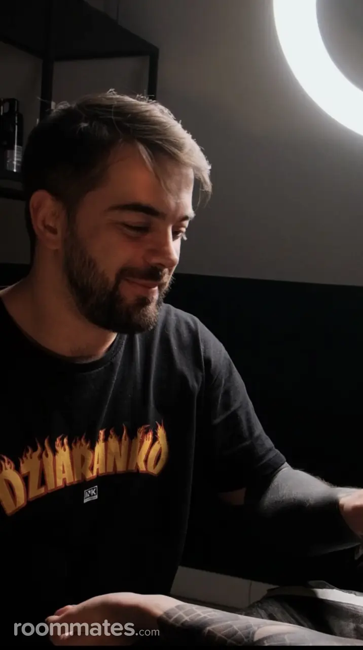 Profile photo 4 of 5