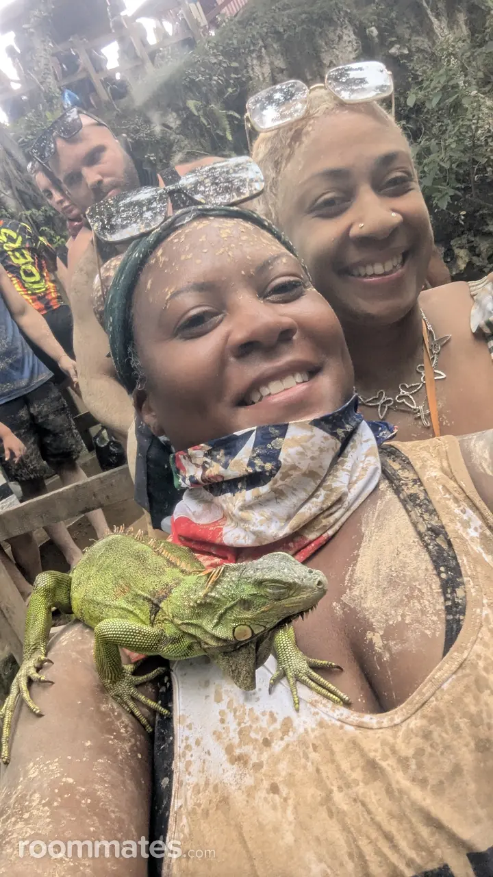 Profile photo 3 of 5