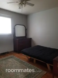 Room for rent in Columbus, OH $800, townhouse