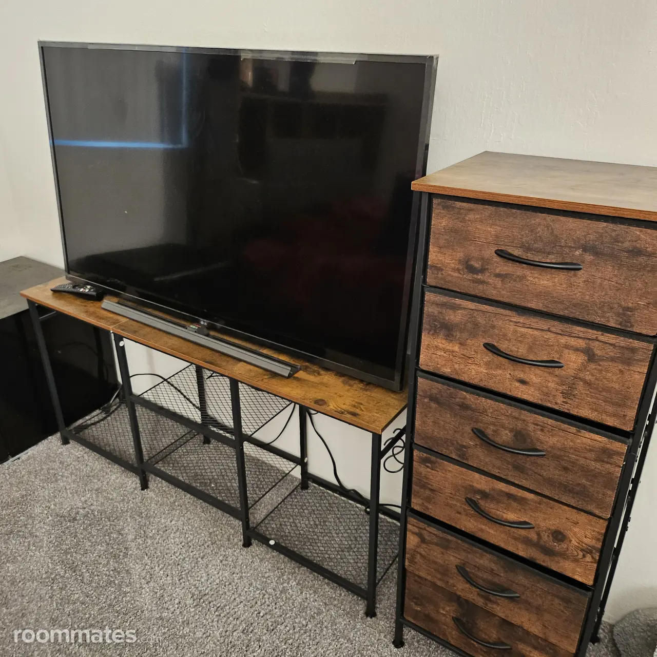 Profile photo 1 of 4