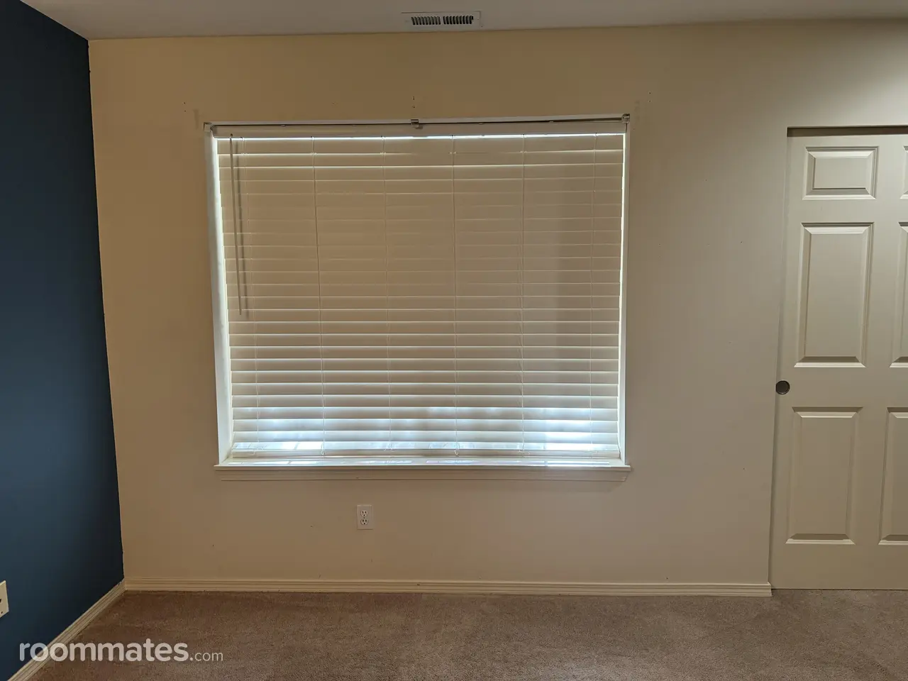 Profile photo 1 of 10