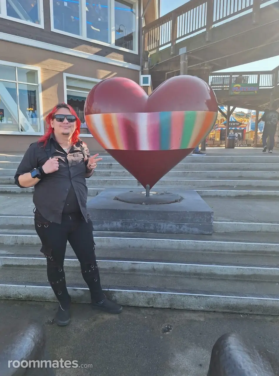 Profile photo 10 of 11