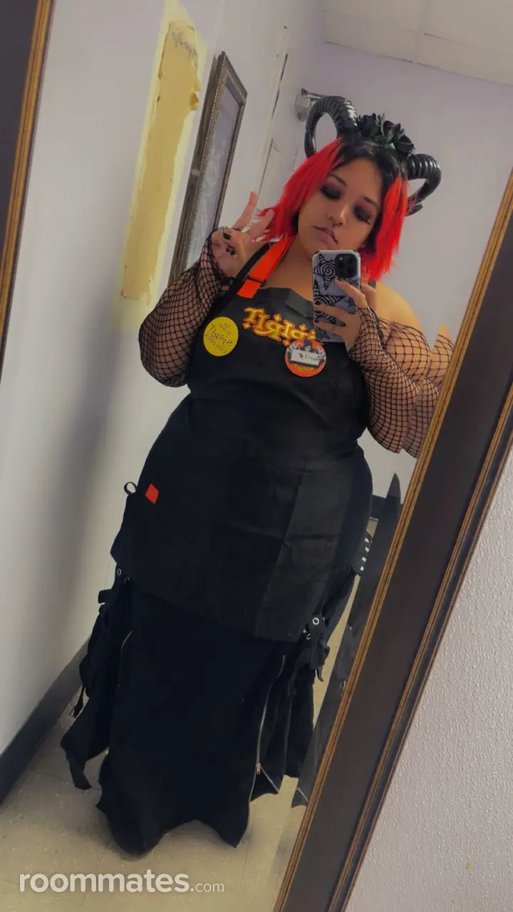 Profile photo 8 of 11