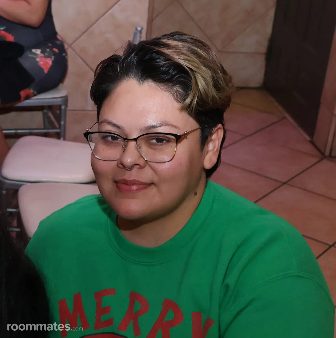 Profile photo 4 of 4