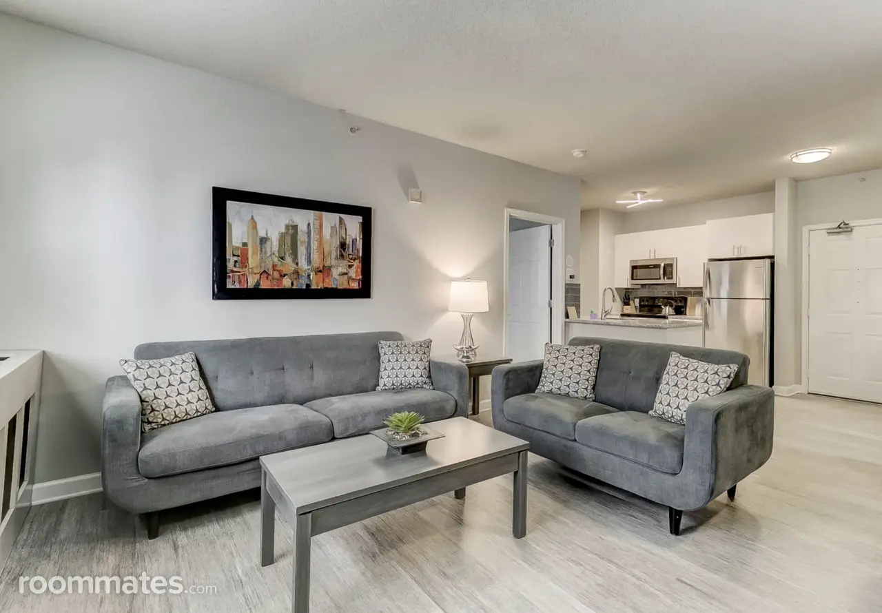 Profile photo 1 of 6