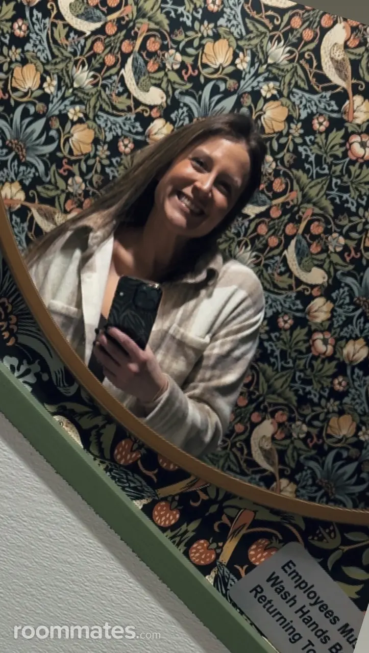 Profile photo 1 of 1