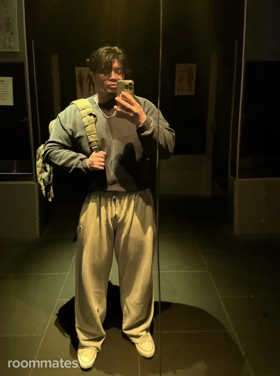 Profile photo 1 of 1