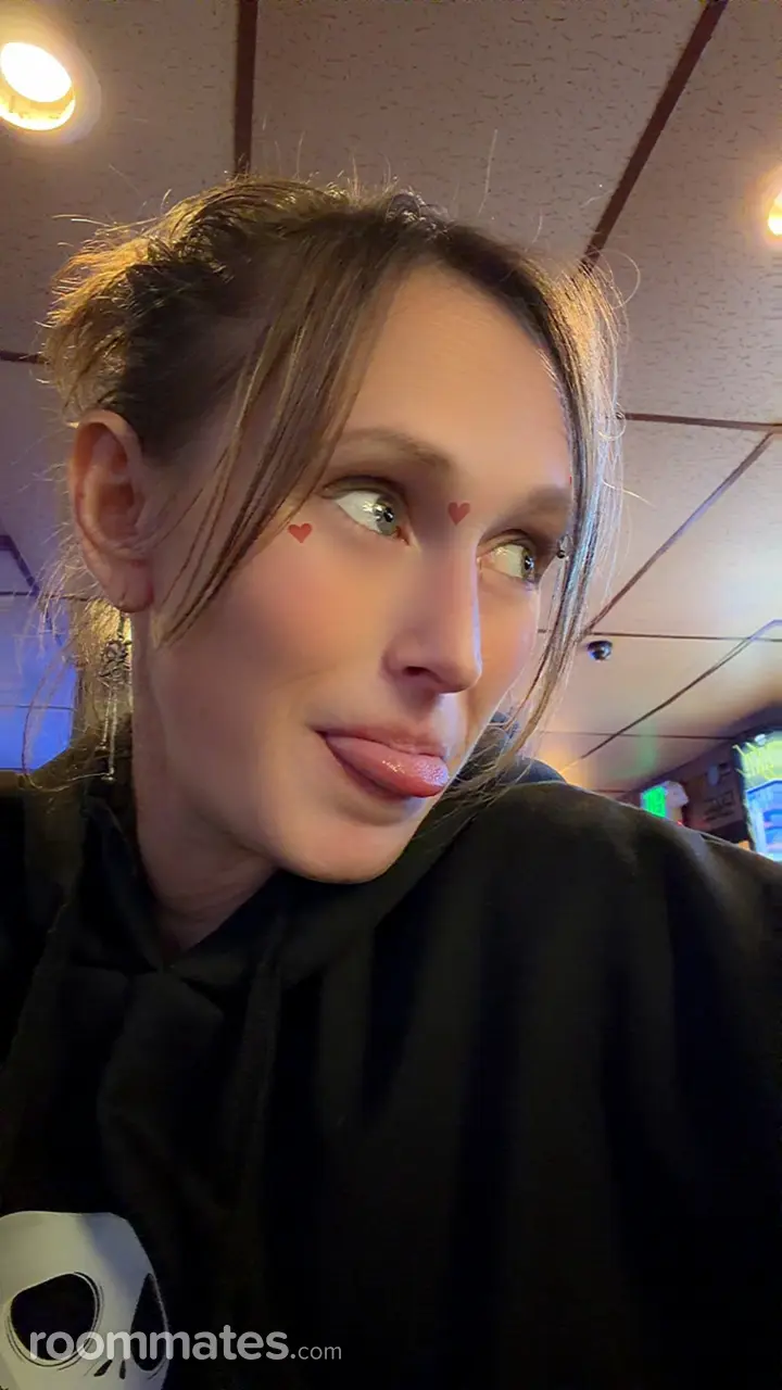 Profile photo 3 of 4