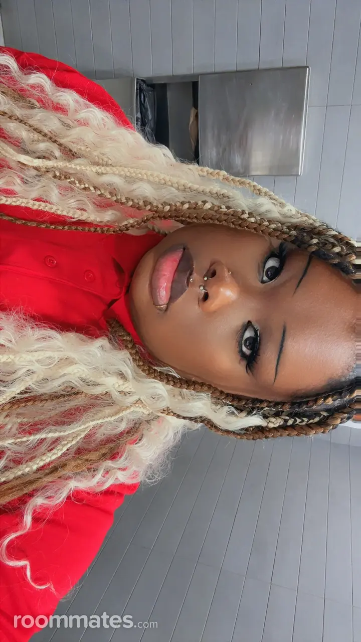 Profile photo 1 of 1