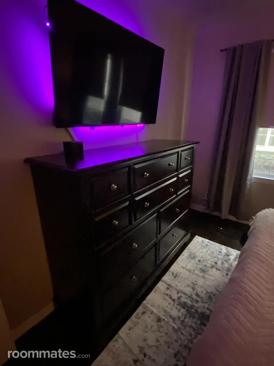 Profile photo 8 of 11