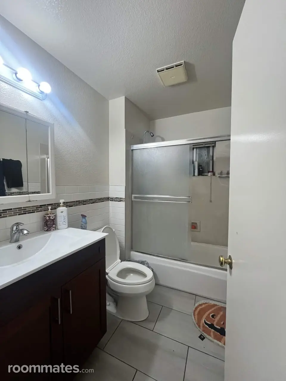 Profile photo 6 of 9