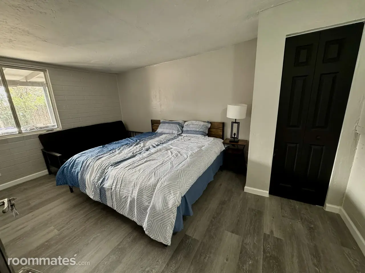 Profile photo 3 of 4