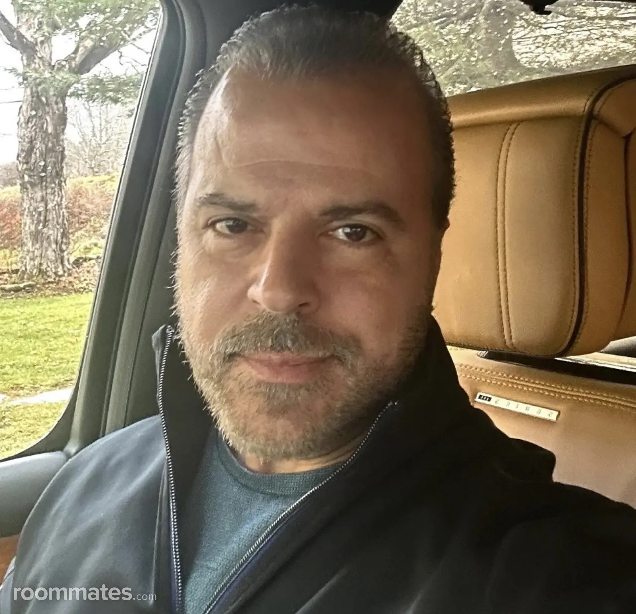 Profile photo 1 of 1