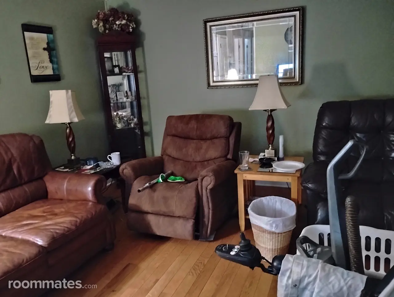 Profile photo 1 of 6