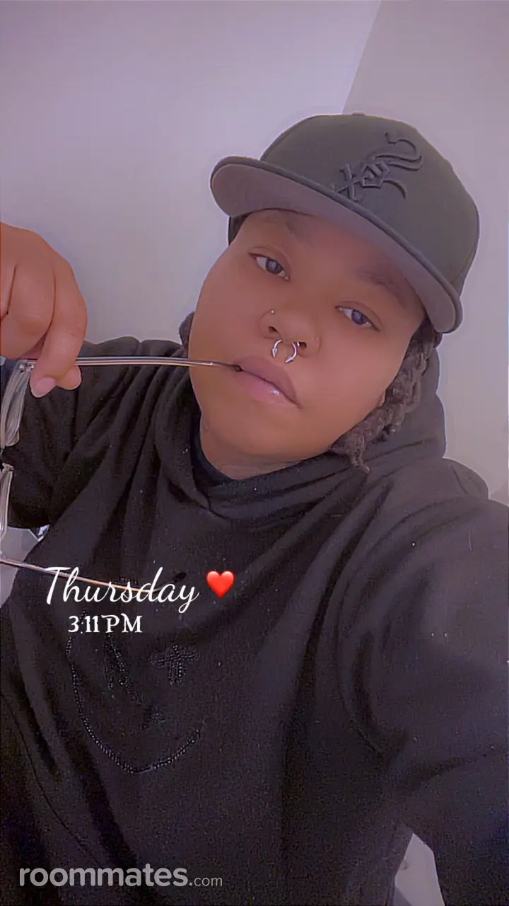 Profile photo 1 of 1