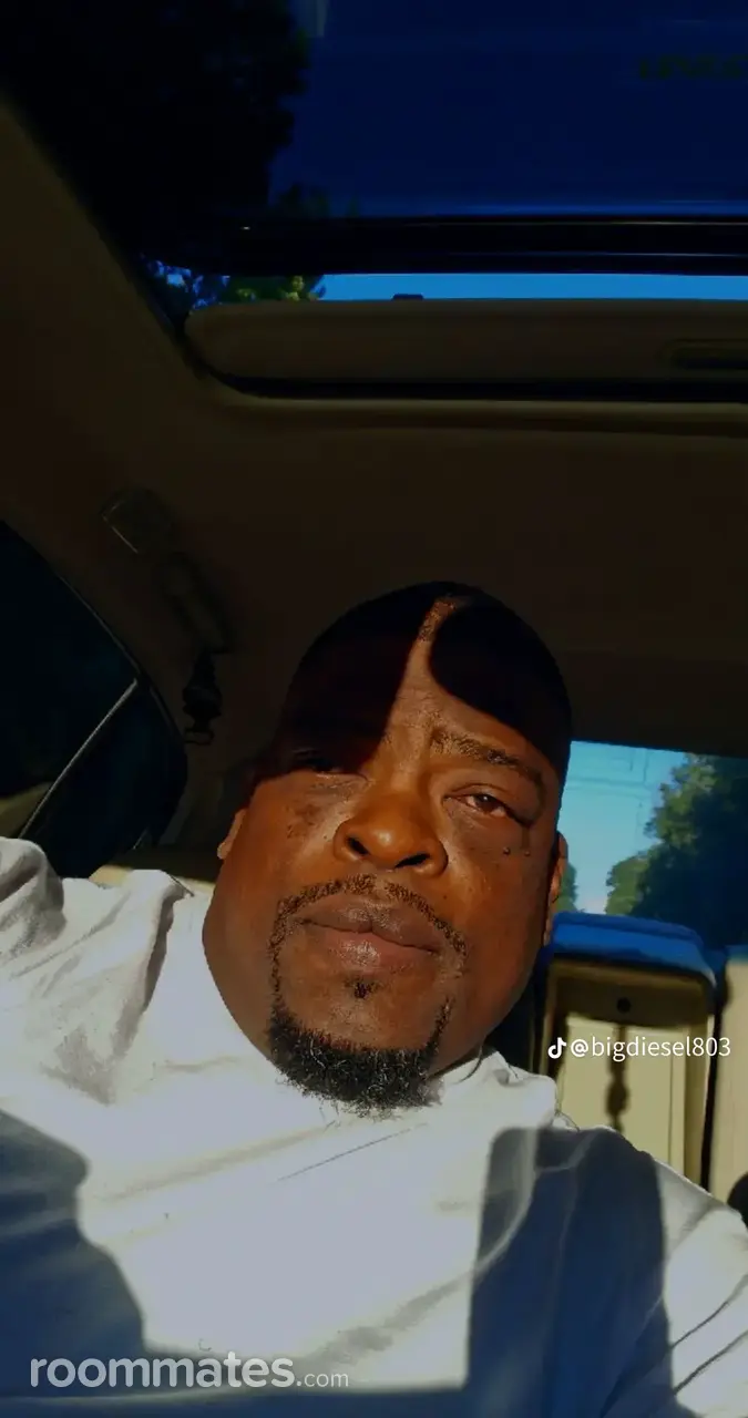 Profile photo 1 of 1