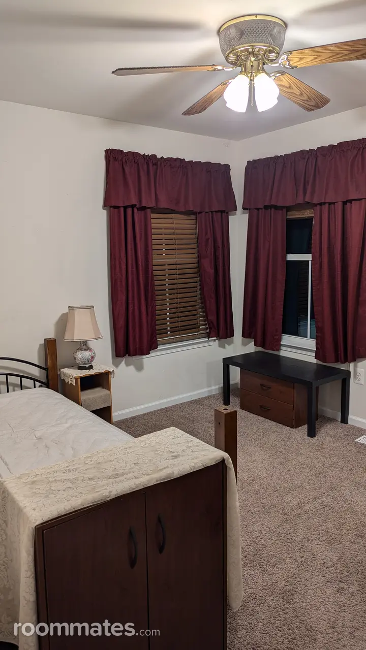 Profile photo 5 of 11