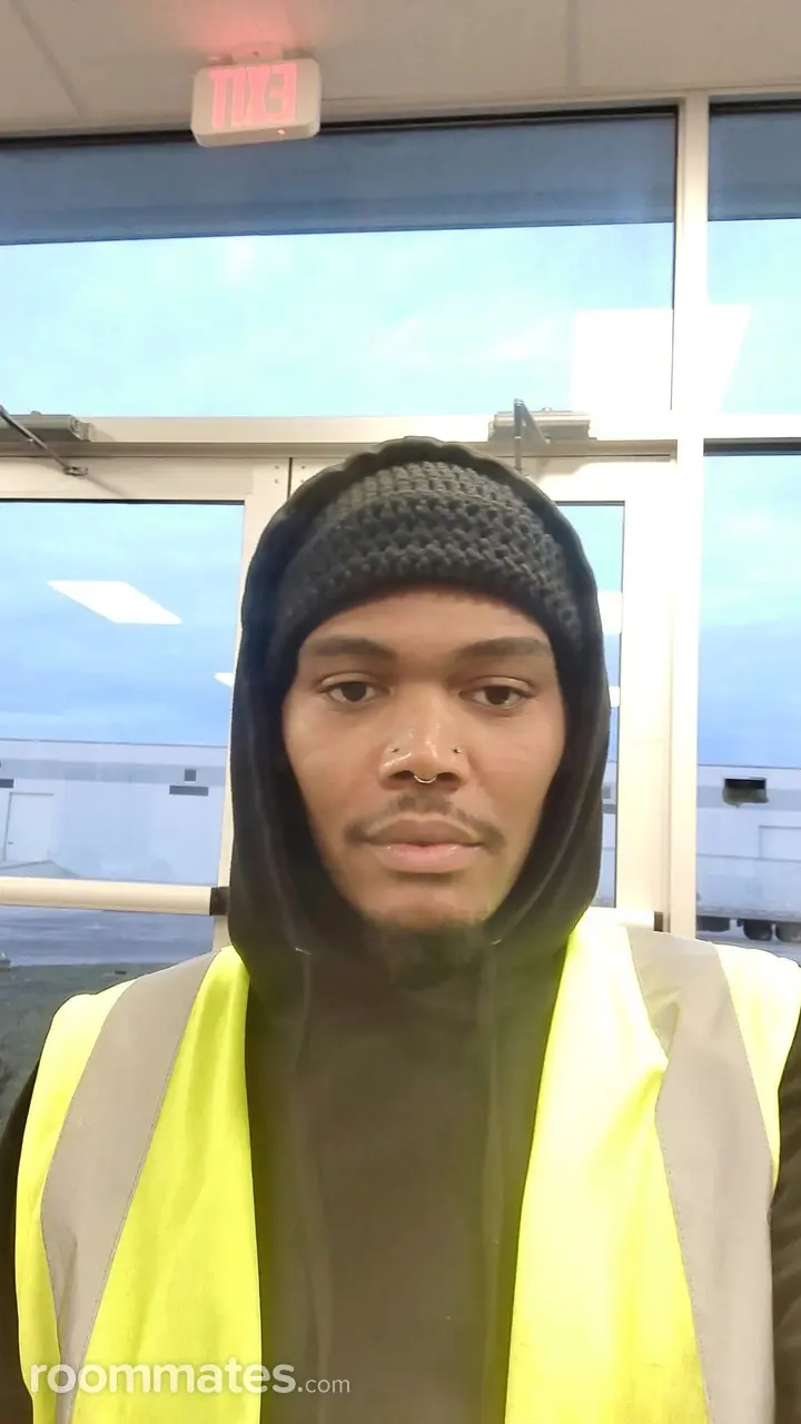 Profile photo 1 of 4