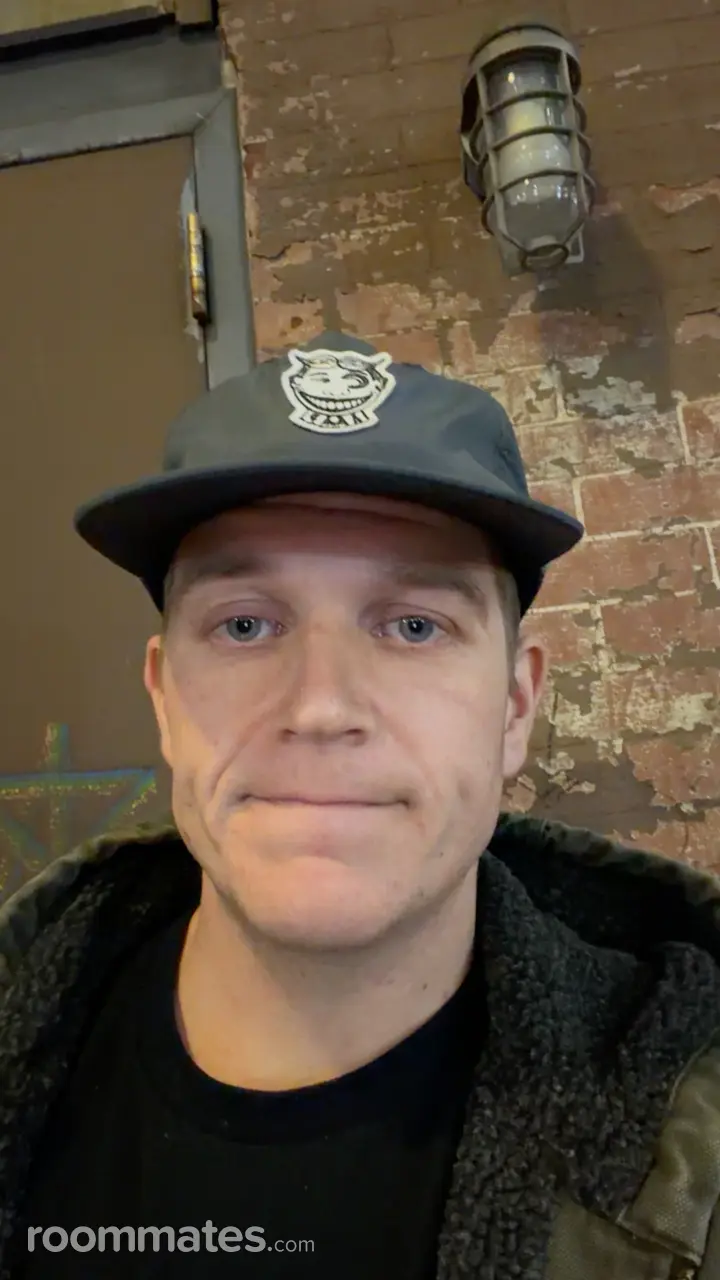 Profile photo 1 of 1